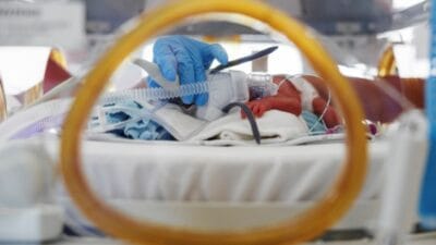 17 yasindaki genc giyde yeni dogan bebeyi sakladi hastane yeni bilgiler paylasti 4440