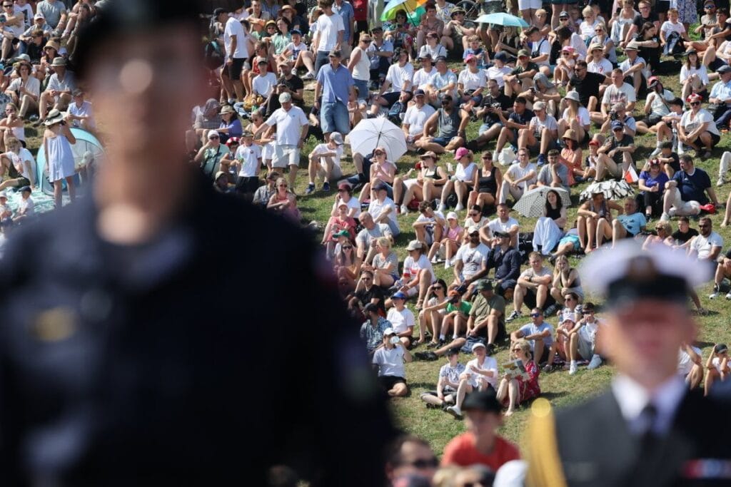 4000 lu warsaw deffilani polonya nin modern silahlari ve uluslararasi destek 4479