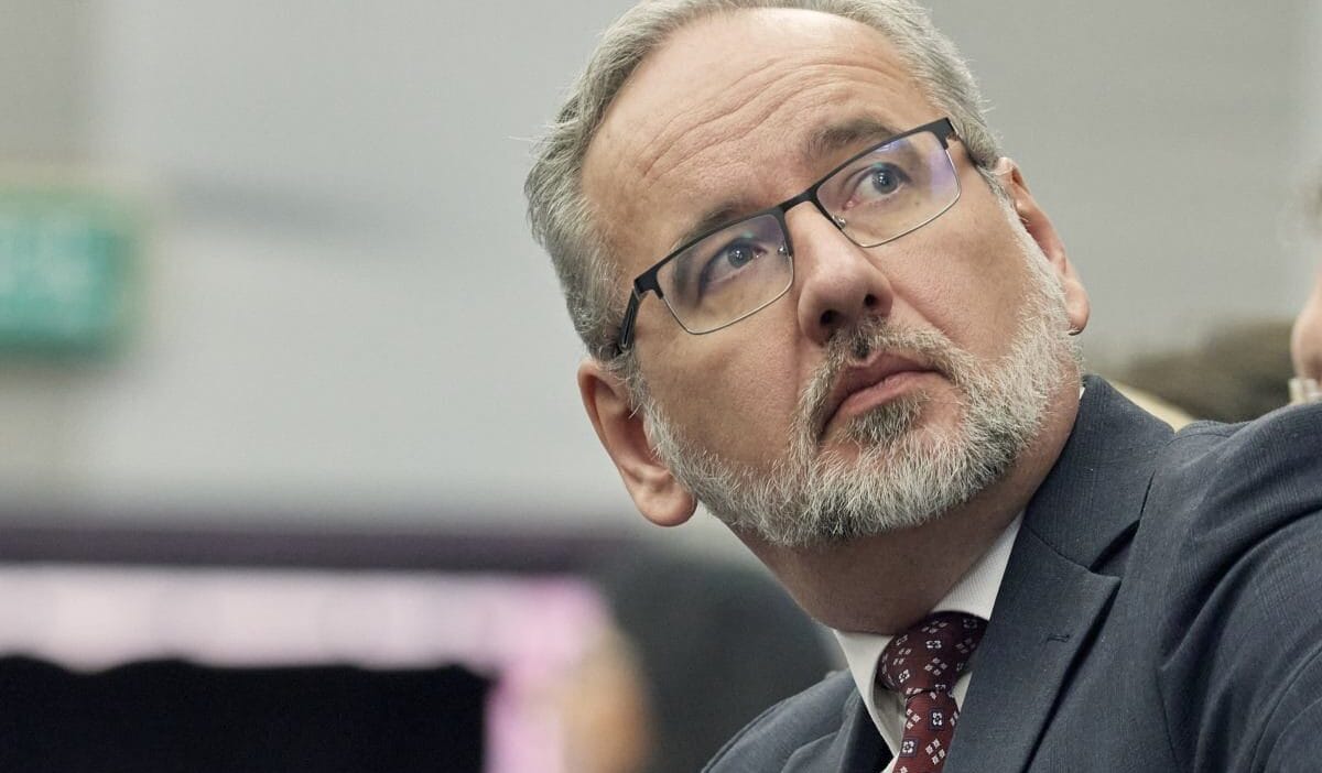 Adam niedzielski'nin dövülmesi. Savcı saldırı hakkında: şehir merkezinde, güpegündüz ve sebepsiz yere 1 Adam niedzielski nin dovulmesi savci saldiri hakkinda sehir merkezinde gupegunduz ve sebepsiz yere 7710