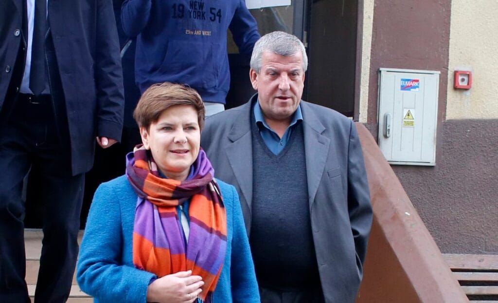 afera kpo beata szyd o nun kocasi grant basvurularini onayladi 4078
