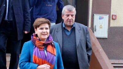 Afera kpo: beata szydło’nun kocası grant başvurularını onayladı 4 Afera kpo beata szyd o nun kocasi grant basvurularini onayladi 4078