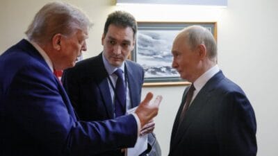 Alaska oteli'nde trump‑putin ziyaretinden belgeler keşfedildi 2 Alaska oteli nde trump putin ziyaretinden belgeler kesfedildi 4723