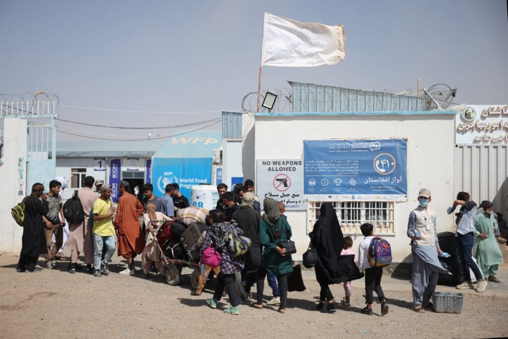 alman hukumeti geri adim atiyor ancak berlin vize sozu verdigi afganlari kabul edecek 7150