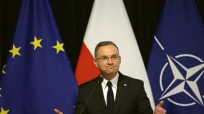 Andrzej duda 27 yil sonra sessizce jagiellonian universitesi ndeki i sini kaybetti 3320