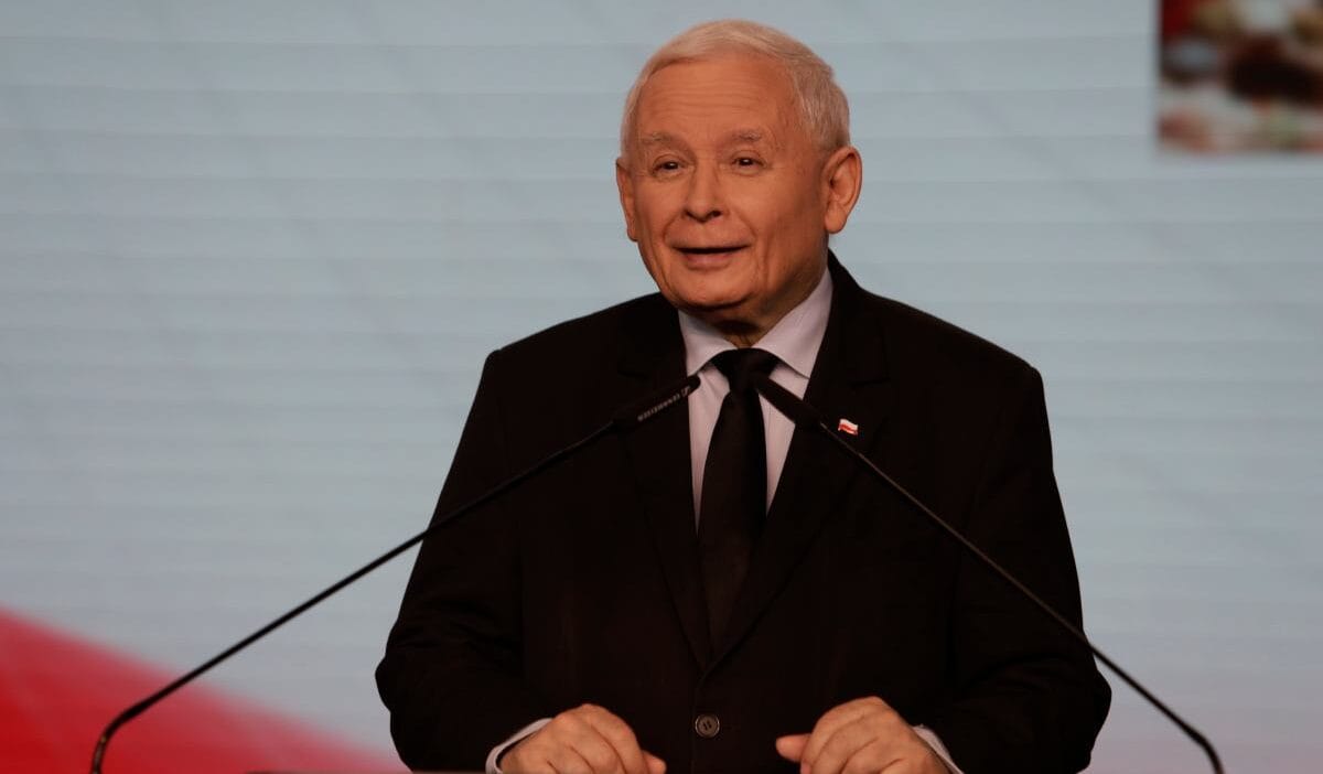 Anket sonuclari bes parti sejm de 3635