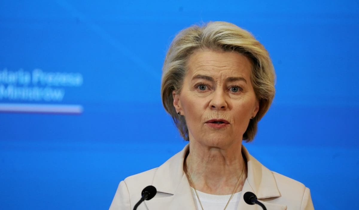 Avrupa komisyonu baskani ursula von der leyen polonya yi ziyaret edecek bir tarih var 7472