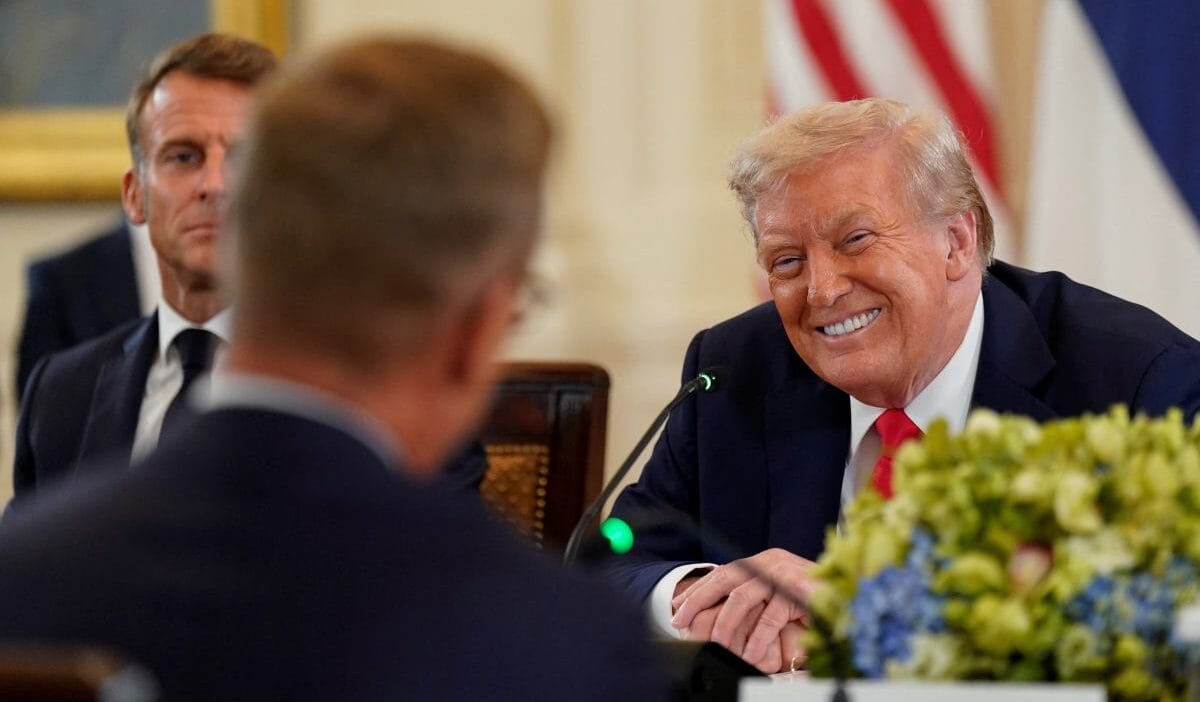 Bild: trump beyaz saray’da toplantıyı i̇ptal etti, putin’e telefon açarak konuştu 1 Bild trump beyaz saray da toplantiyi i ptal etti putin e telefon acarak konustu 4956