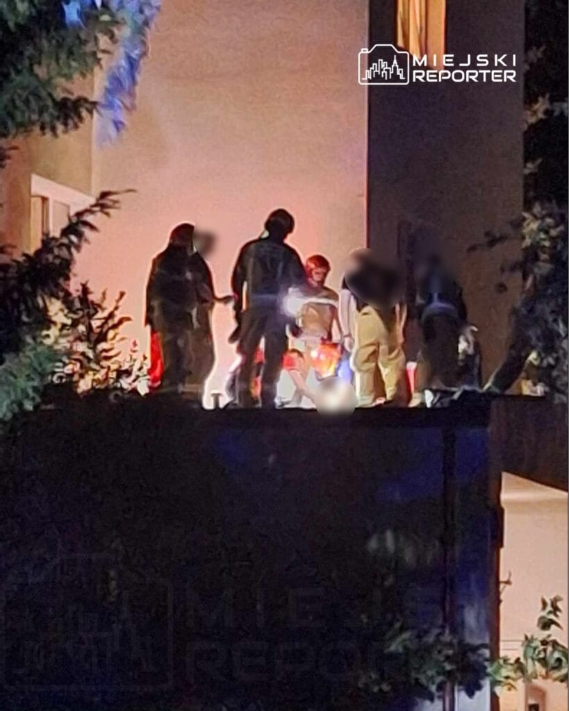 bir adam 15 kattan bir merdiven boslugunun catisina atladi kurtarilamadi 8092