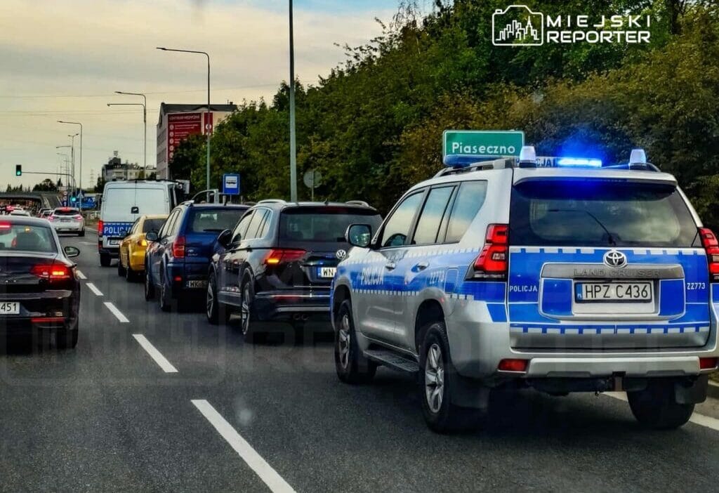 Bir toyota yi iki arabanin uzerine surmus surucu binde 2 5 promil alkollu cikti 6334