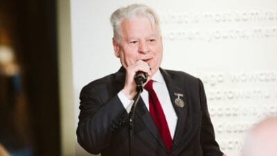 Borusewicz, nawrocki'ye güçlü bir çağrıda bulundu. "bu engelleri kaldırabilirsin". 2 Borusewicz nawrocki ye guclu bir cagrida bulundu bu engelleri kaldirabilirsin 8123