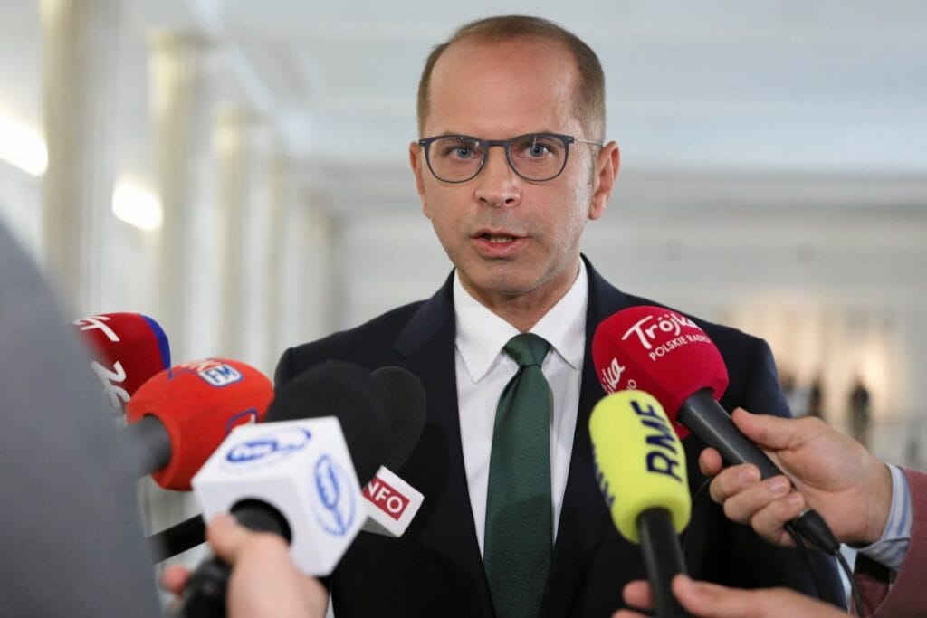 canli yayinda sozleriyle tepki ceken eurovekili 6030