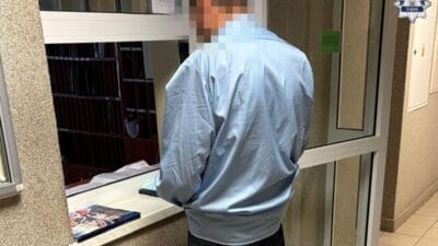 Chorz�w: 52 yaşındaki ukraynalı bir adam bıçaklı bir saldırganın elinde can verdi. Bir mahkeme kararı var 2 Chorz w 52 yasindaki ukraynali bir adam bicakli bir saldirganin elinde can verdi bir mahkeme karari var 6791