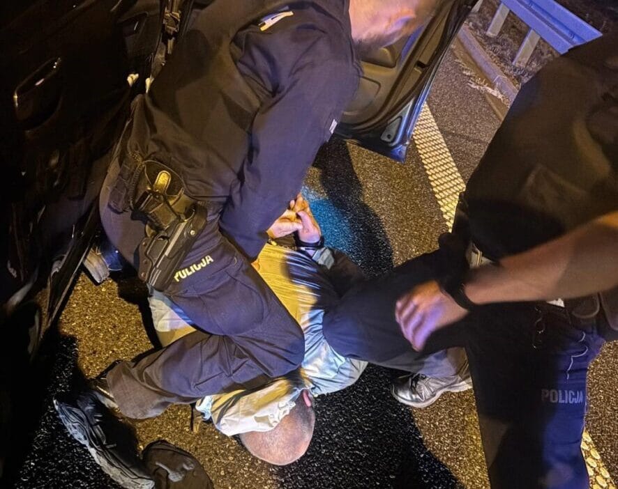 Cinayet zanlısı iki rus vatandaşı a2 otoyolunda yakalandı. 1 Cinayet zanlisi iki rus vatandasi a2 otoyolunda yakalandi vi deo 7275