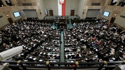 Cocuk koruma komisyonu toplantisinda pedofil gayrettepsi kabul edilemez poseyor aciklamasi 3686