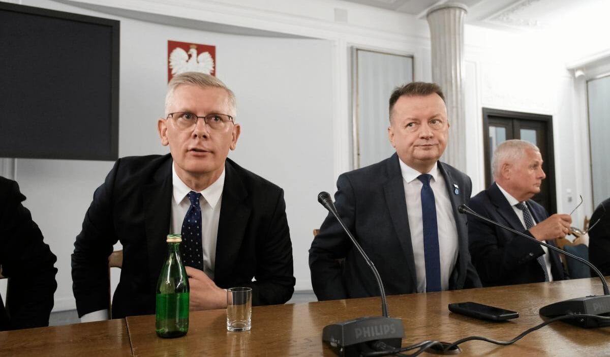 Çok gizli askeri planları açıklayacaklardı. Sikorski: bu bir uyarı olsun 1 Cok gizli askeri planlari aciklayacaklardi sikorski bu bir uyari olsun 6313