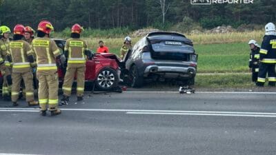 Dk61 bloke edildi 4 arac carpisti biri cocuk olmak uzere uc kisi yaralandi 8119