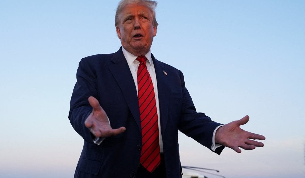 Donald trump’tan karol nawrocki’ye özel hediye: dostluktan geleceğe güçlü mesaj 1 Donald trump tan karol nawrocki ye ozel hediye dostluktan gelecege guclu mesaj 3335