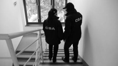 Eski silesya vizebaskani yolsuzluk suclamasiyla geri cekildi 4126