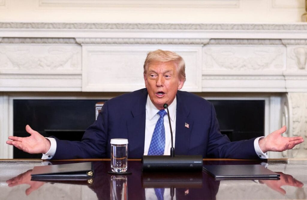 genel siddetli sozleri trump ukrayna yi teslim etmeyi pazariyor 4040