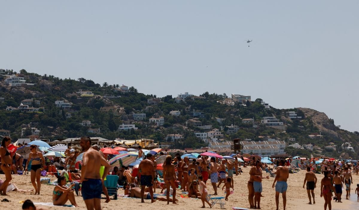 İspanya'da turist dehşeti. 100'den fazla otel müşterisi tıbbi müdahaleye ihtiyaç duymuştur. Belirtiler aynıydı 1 I spanya da turist dehseti 100 den fazla otel musterisi tibbi mudahaleye ihtiyac duymustur belirtiler ayniydi 6855