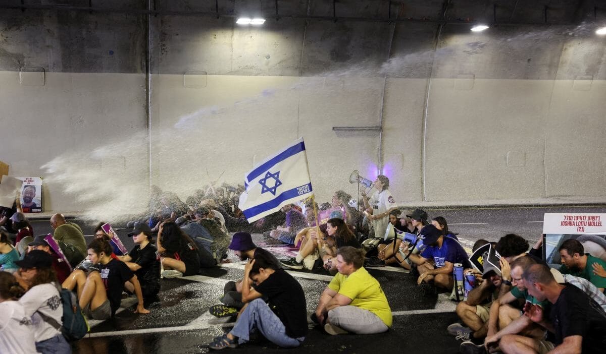 I srail de protest dalgasi savasi bitirme zamani geldi 4741