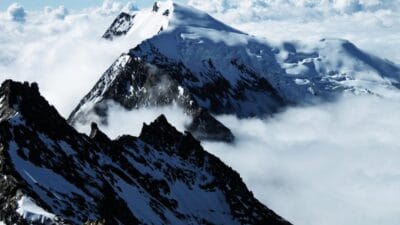 I svicre de i ki polonyaliyi arama calismalari devam ediyor alpler de kayboldular 7018