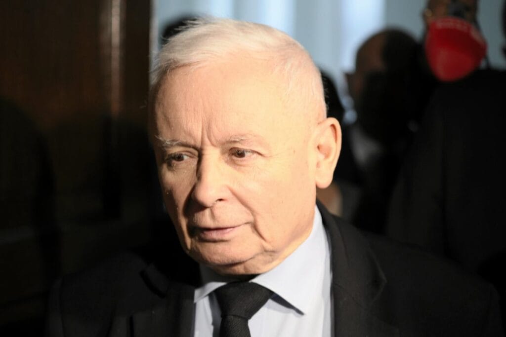 kaczy ski in sejm deki sok soylemi cezalar planlaniyor korkutucu atmosfer yaratiyor 3574