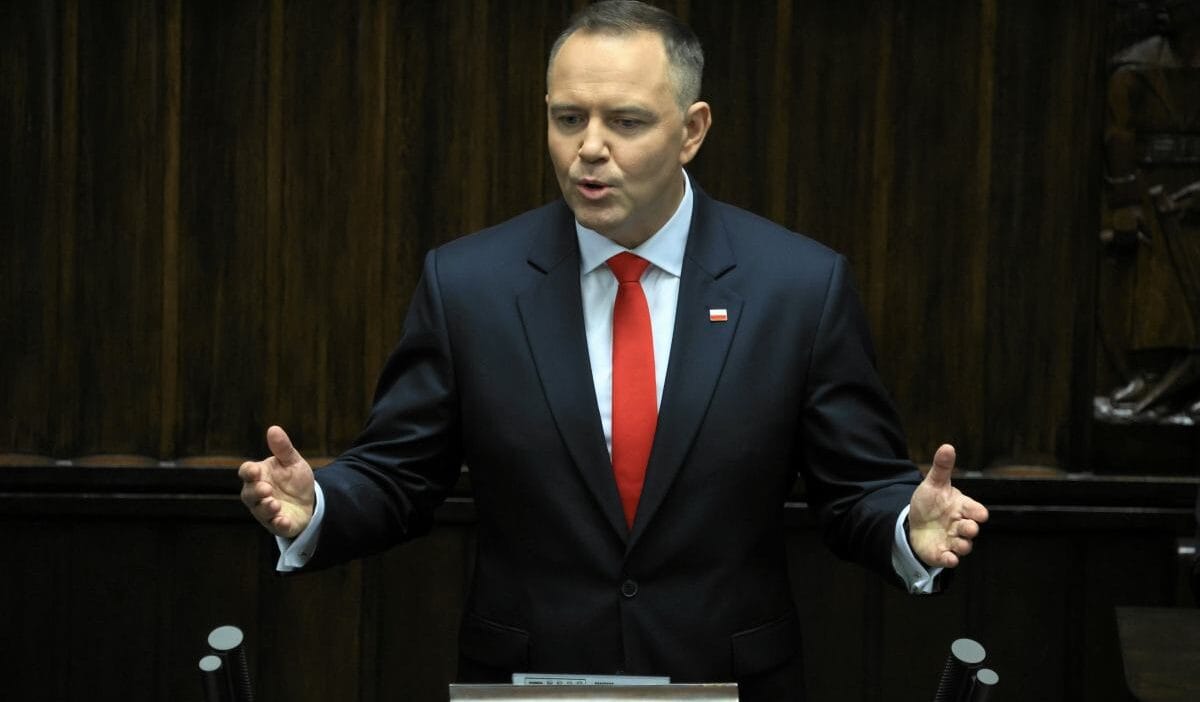 Karol nawrocki yeni anayasa planlıyor: sistem değişikliği öneriliyor 1 Karol nawrocki yeni anayasa planliyor sistem degisikligi oneriliyor 3647