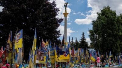 Kiev e habersiz ziyaretler sasirtici miktarda yardim yapildi 6810