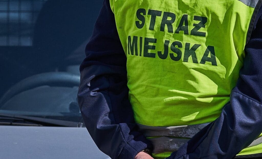 krak w bir kadin bir kopek tarafindan isirildi sahibi kacmaya calisti 6876