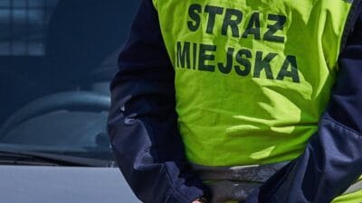 Krak w bir kadin bir kopek tarafindan isirildi sahibi kacmaya calisti 6876