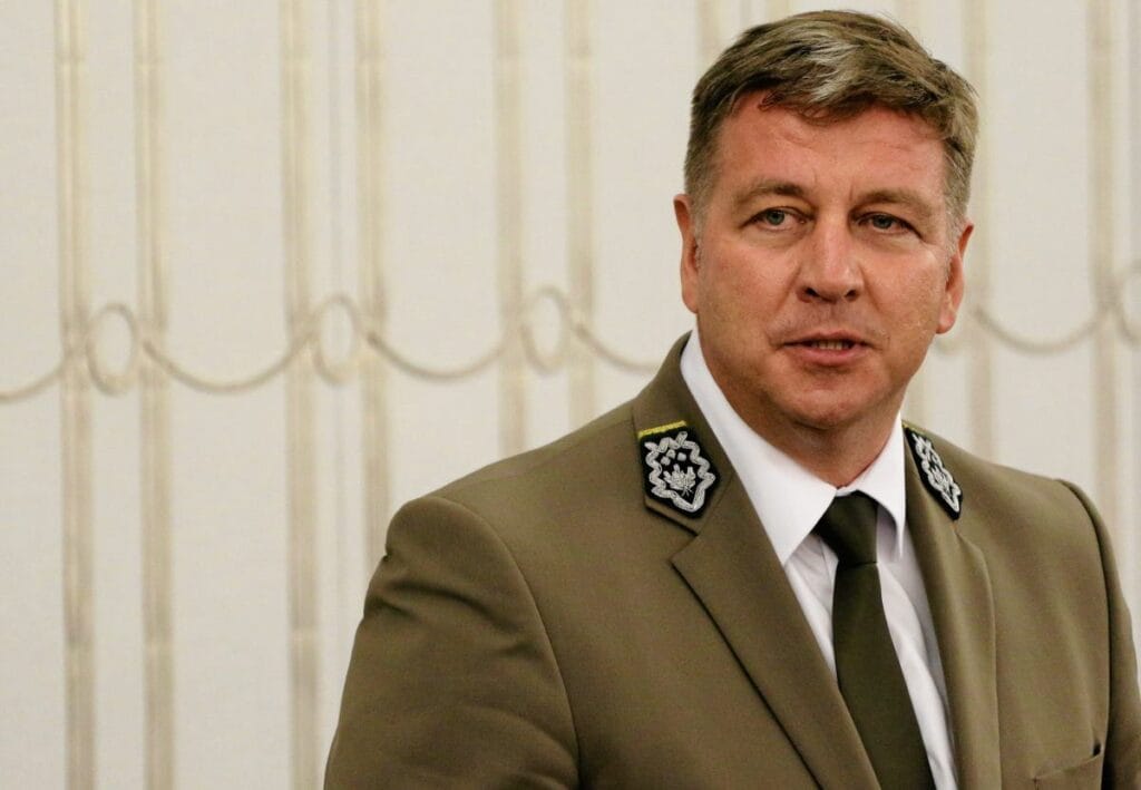 laslar pa stwowych in yeni direktoru atandi ormanci olmayan birisi yerine geldi 3210