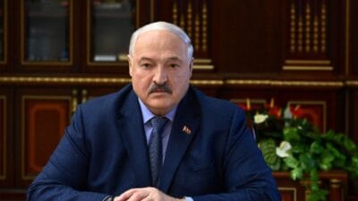 Lukashenko polonya ve baltik devletlerine karsi acil guvenlik toplantisi duzenledi 3623