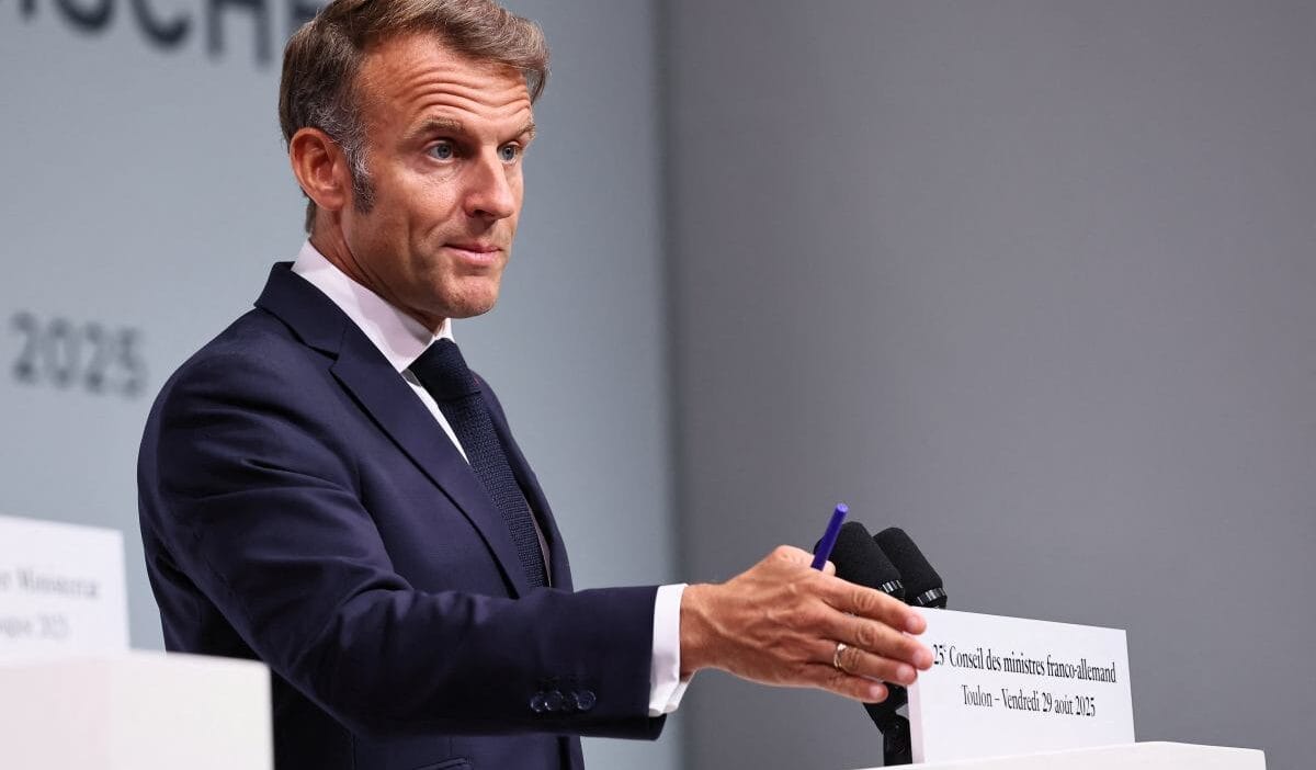 Macron rusya konusunda acik konustu pazartesi gunune kadar bu gerceklesmezse putin trump in burnunu surtecek 7900