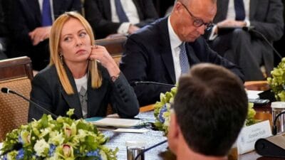 Merz ateşkes konuşması yaptı, meloni gözlerini döndürdü? Premierin ifadesi tekrar sahnede 4 Merz ateskes konusmasi yapti meloni gozlerini dondurdu premierin ifadesi tekrar sahnede 5227