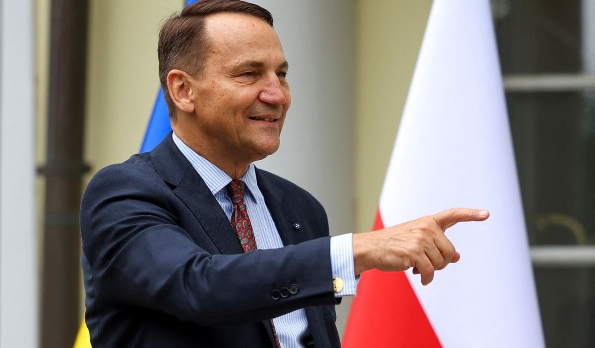 Mfa özel ekipman satın alıyor. Sikorski: komünist jurata'da tatiller ve şimdi de bu 1 Mfa ozel ekipman satin aliyor sikorski komunist jurata da tatiller ve simdi de bu 6634