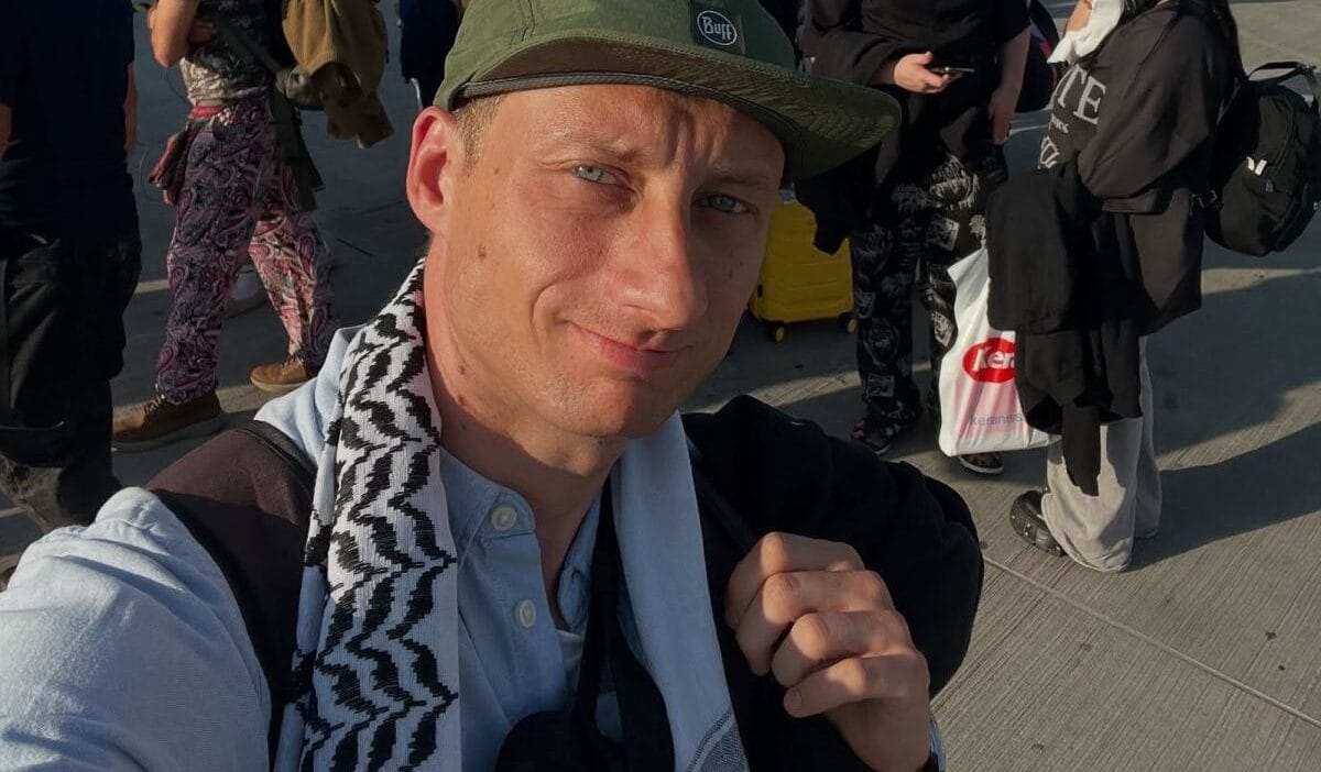 Milletvekili franciszek sterczewski gazze'ye bir insani yardım misyonu için yelken açacak. "soykırım aylardır devam ediyor". 1 Milletvekili franciszek sterczewski gazze ye bir insani yardim misyonu icin yelken acacak soykirim aylardir devam ediyor 7405