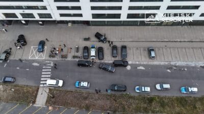 Modlińska 6d’de yapılan büyük polis operasyonu, kontrterör birlikleri dahil 3 Modli ska 6d de yapilan buyuk polis operasyonu kontrteror birlikleri dahil 5909