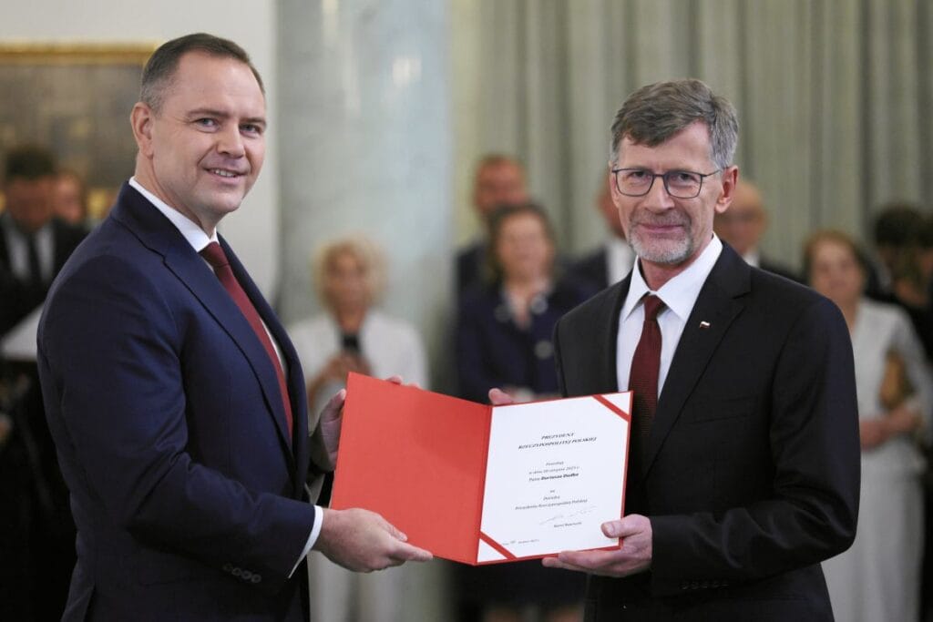 nawrocki sistemi yari baskanlik haline getirmeyi hedefliyor 5214