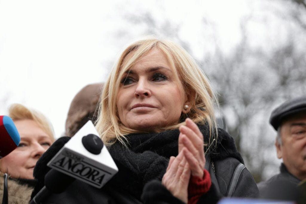 nawrocki ukraynalilara yardim tasarisini veto etti olejnik karisina dondu 6889