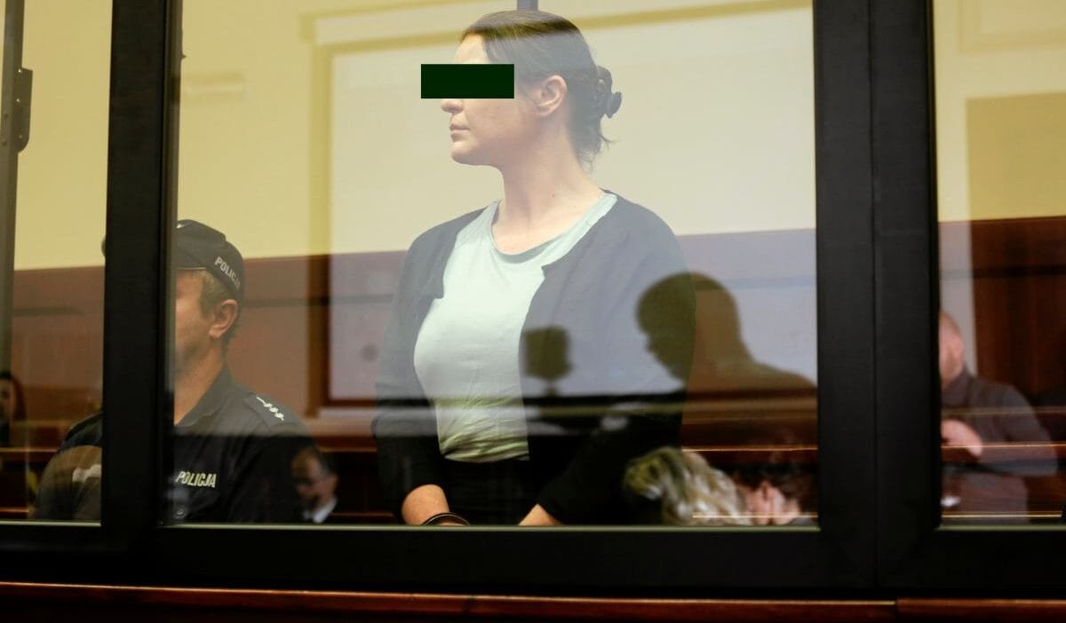 Noel gecesi ailelerini vefat ettirmeye çalıştı: i̇lk adım çikolata üzerine süt kreması 1 Noel gecesi ailelerini vefat ettirmeye calisti i lk adim cikolata uzerine sut kremasi 3857