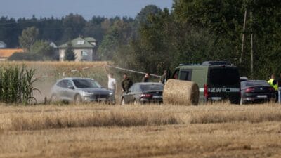 Osiny’de dron patlaması: prokurör, yazının muhtemelen korece olduğunu bildirdi 4 Osiny de dron patlamasi prokuror yazinin muhtemelen korece oldugunu bildirdi 5939