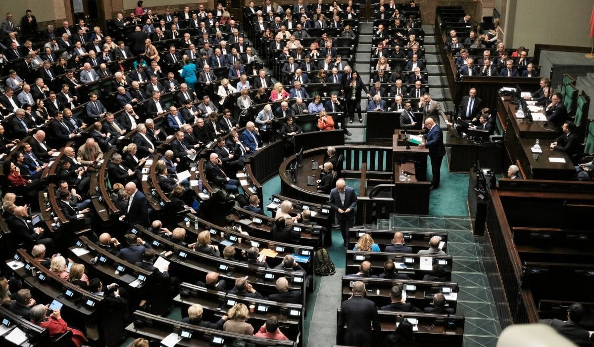 Pis’in dört politikacısı sejm’den ayrılıyor – yeni milletvekilleri kim? 1 Pis in dort politikacisi sejm den ayriliyor yeni milletvekilleri kim 3577