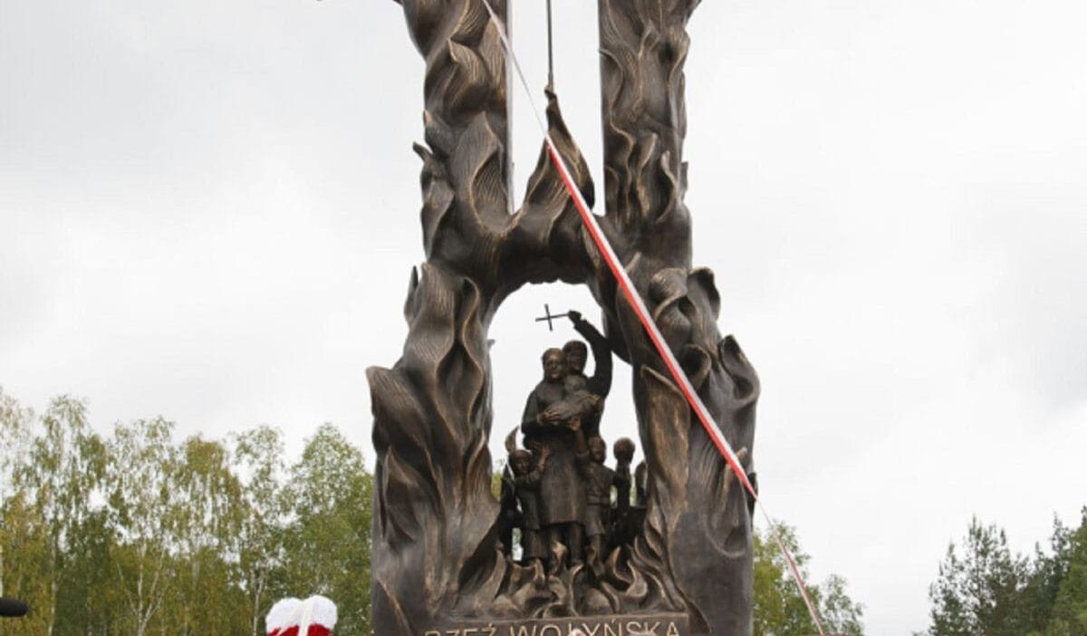Podkarpa'da “rzeź wołyńska” anıtı yıkıldı: polis soruşturuyor 1 Podkarpa da rze wo y ska aniti yikildi polis sorusturuyor 3629