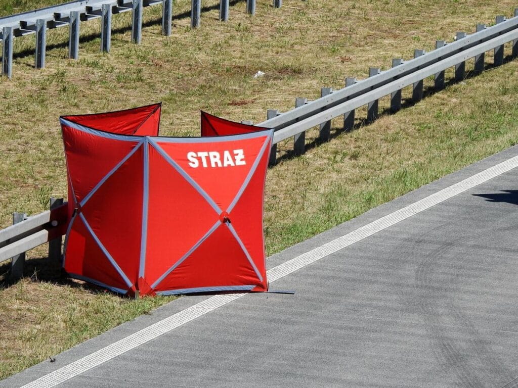 polis uzun hafta sonrasi siddetli kaza raporunu aciga cikti dalginlik olumleri ve trafik kazalarinda artis 4863