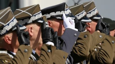 Polonya da 15 agustos silahli kuvvetler gunu anma devlet solenleri ve uluslararasi defilada 4443