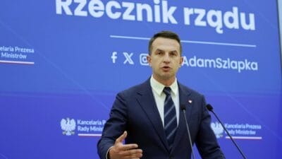 Polonya temsilcisi beyaz saray da yok sz apka aciklama yapti 5117