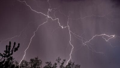 Polonya yi fendiren siddetli firtinalar imgw ve rcb uyarisi 3896