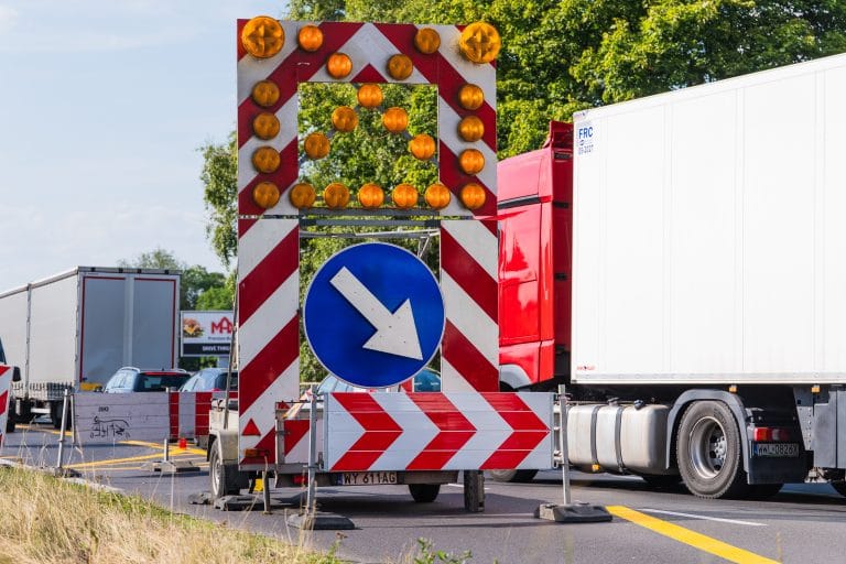 Przyczółkowa bir haftalığına daha dar - pałacowa caddesi'nde zorluklar 1 Przycz kowa bir haftaligina daha dar pa acowa caddesi nde zorluklar 8018