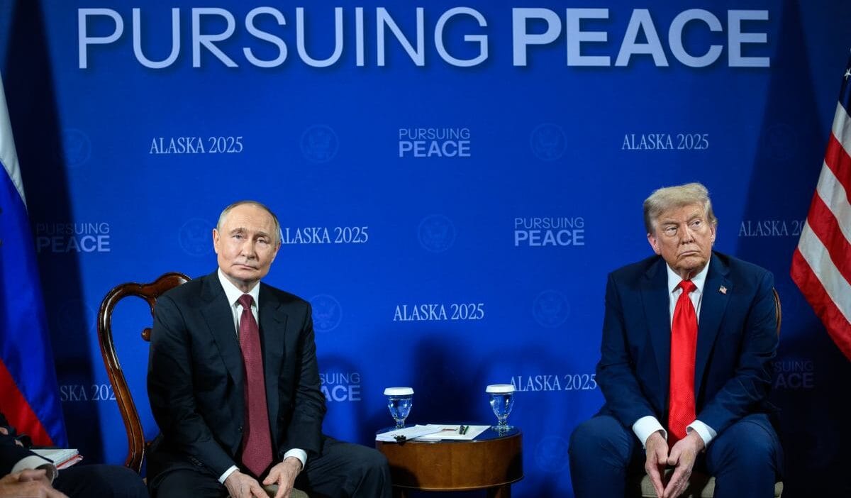 Putin ukrayna'nın bazı bölgelerinden askerlerini çekmeye hazır mıydı? Alaska zirvesi öncesinde şaşırtıcı kulis görüşmeleri 1 Putin ukrayna nin bazi bolgelerinden askerlerini cekmeye hazir miydi alaska zirvesi oncesinde sasirtici kulis gorusmeleri 7544